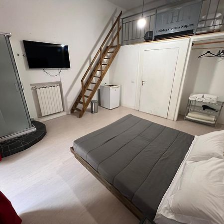 Carafa'S Central Apartment By Hhn Napoli Eksteriør billede