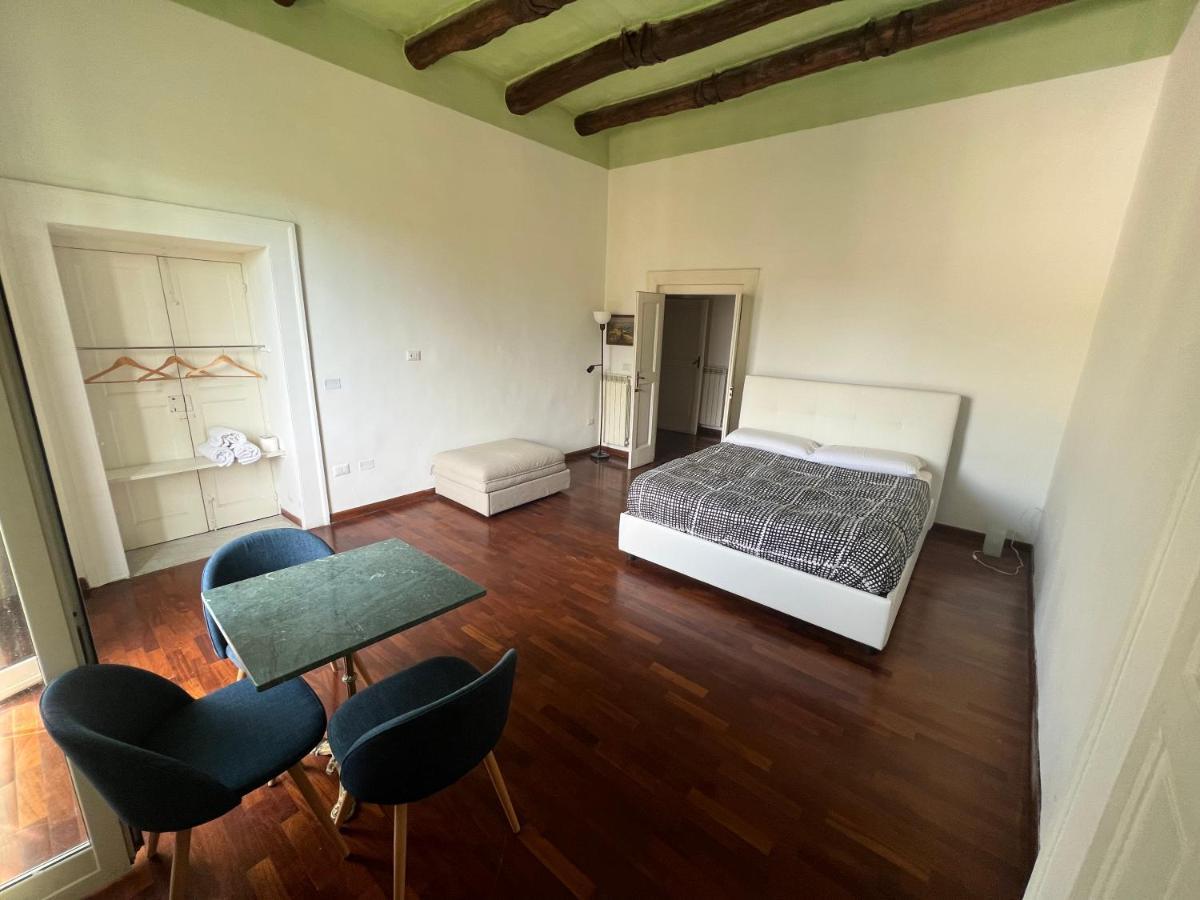 Carafa'S Central Apartment By Hhn Napoli Eksteriør billede