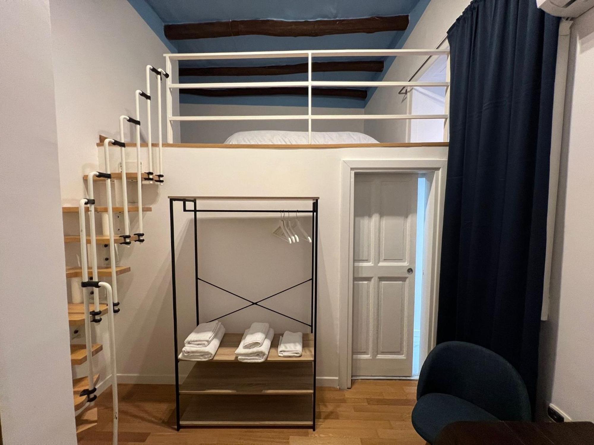 Carafa'S Central Apartment By Hhn Napoli Eksteriør billede