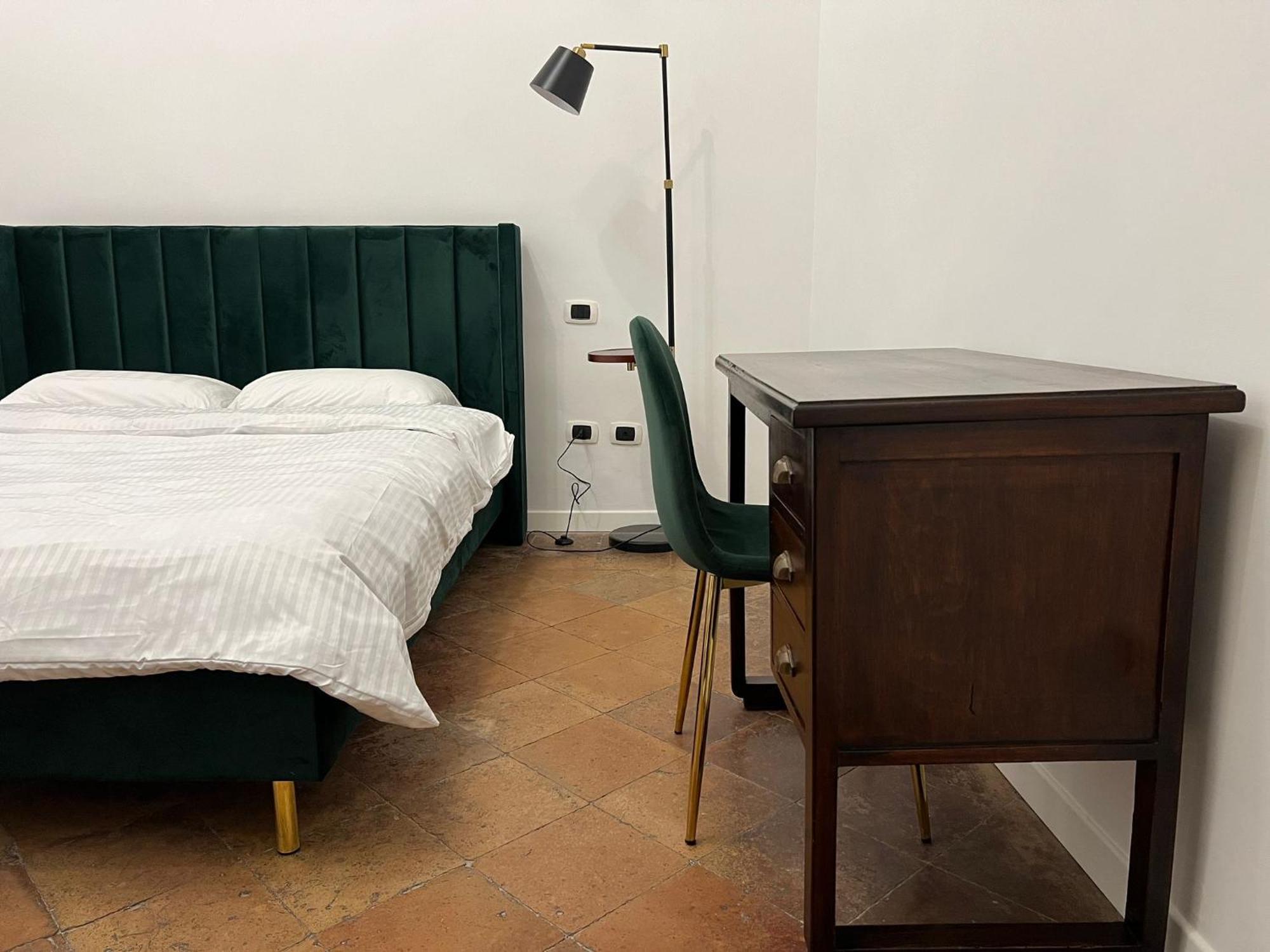 Carafa'S Central Apartment By Hhn Napoli Eksteriør billede