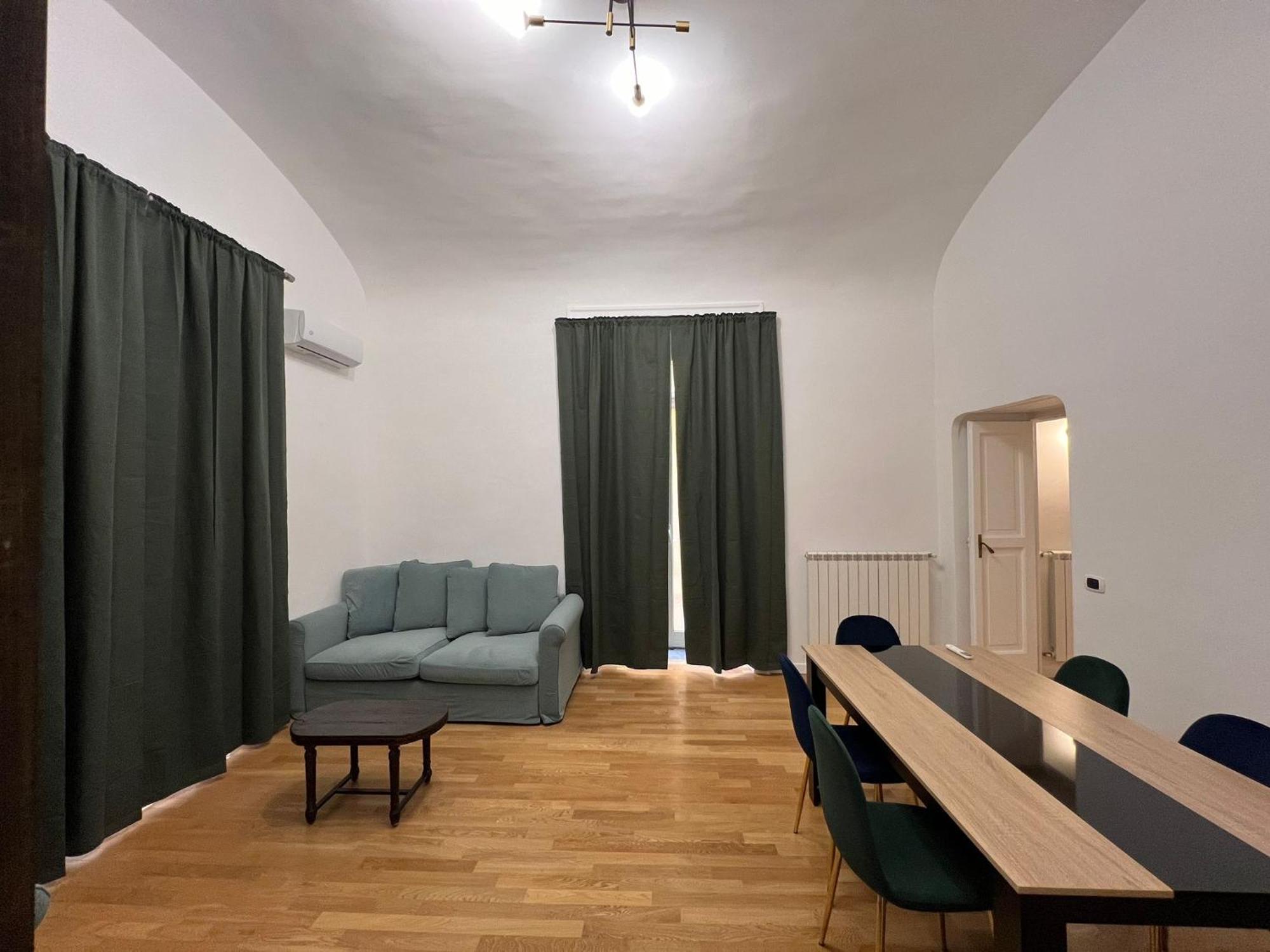 Carafa'S Central Apartment By Hhn Napoli Eksteriør billede