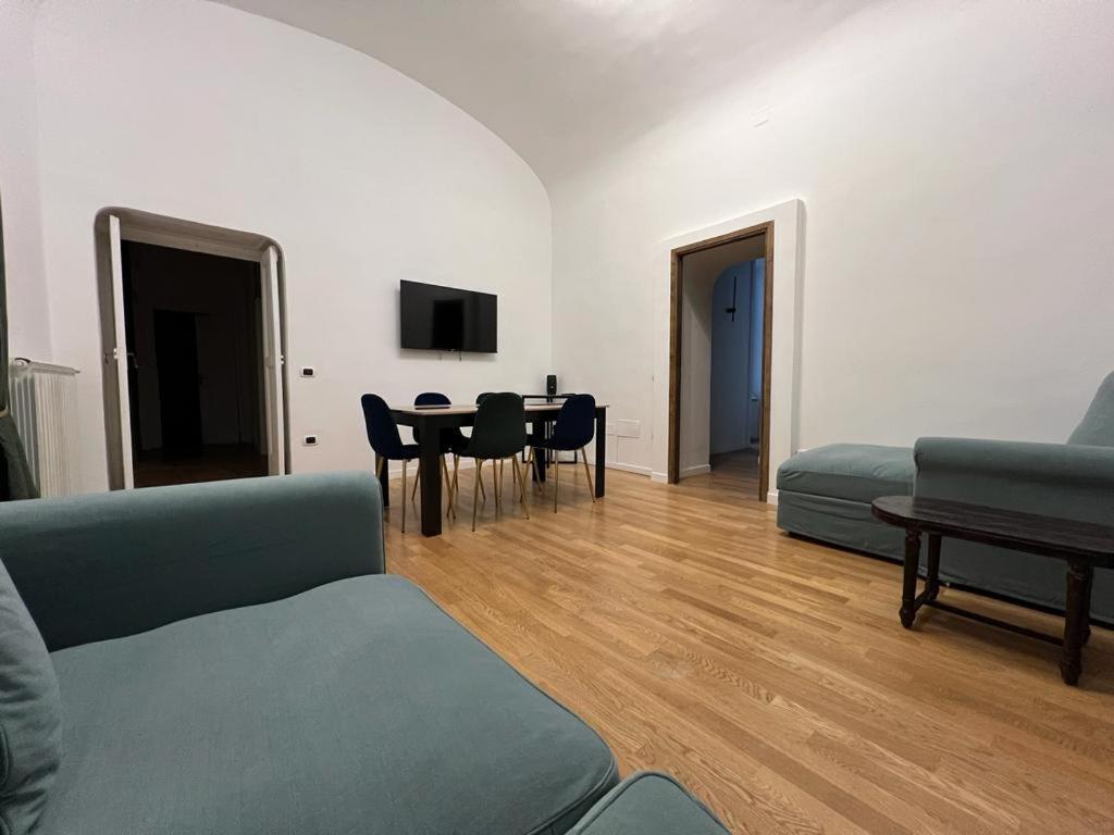 Carafa'S Central Apartment By Hhn Napoli Eksteriør billede