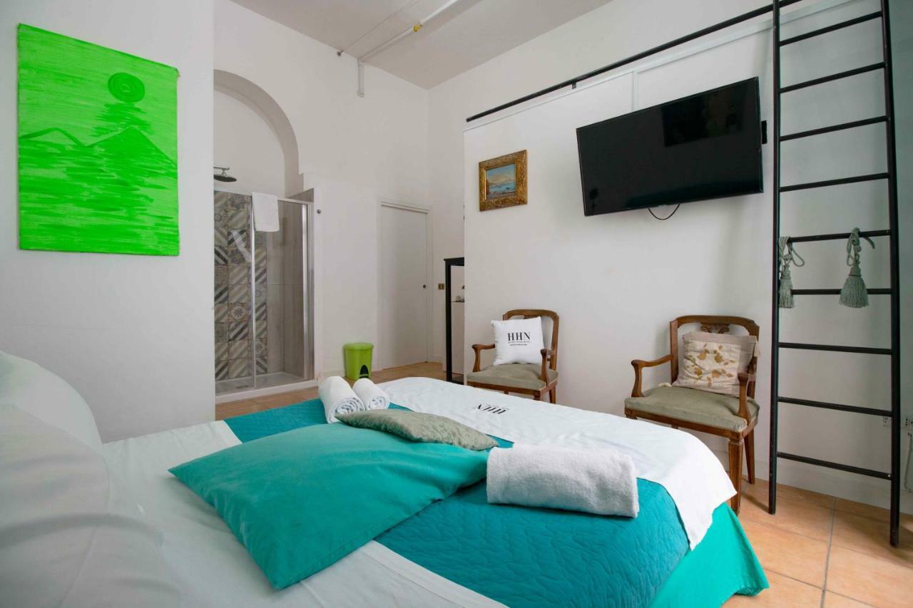 Carafa'S Central Apartment By Hhn Napoli Eksteriør billede